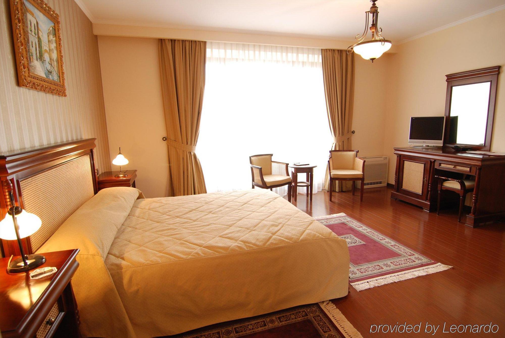 Vila Paris Boutique Hotel Bucarest Chambre photo