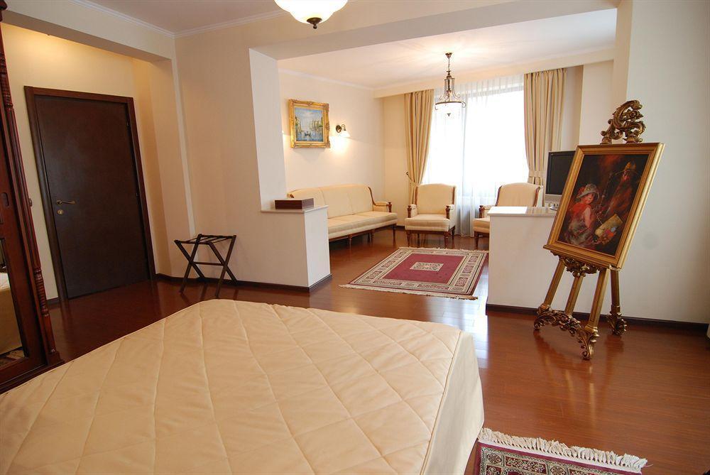 Vila Paris Boutique Hotel Bucarest Chambre photo